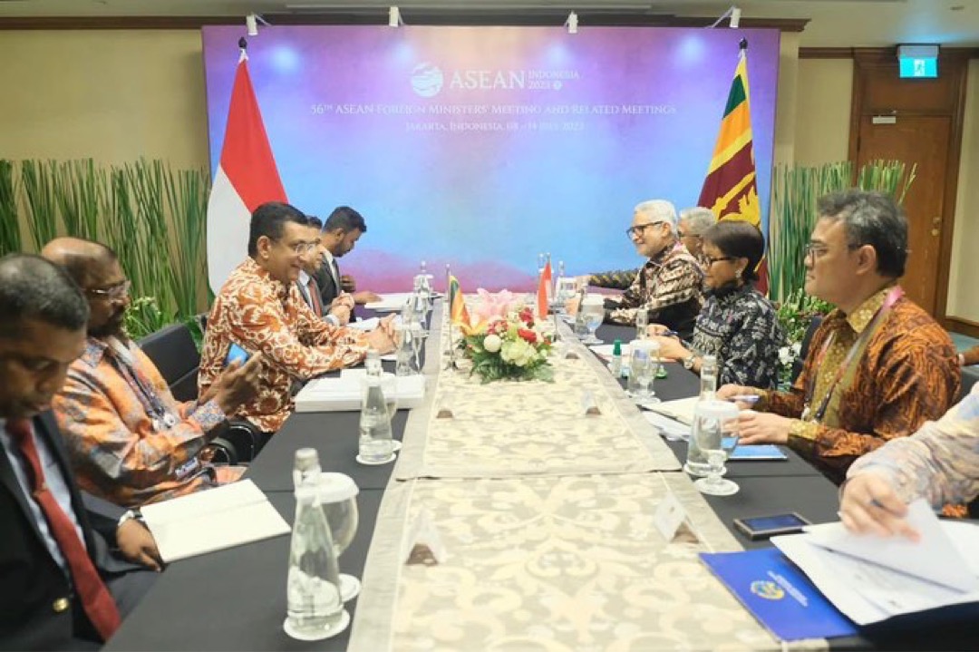 Bilateral Meeting Between Indonesian Foreign Minister and Sri Lankan ...