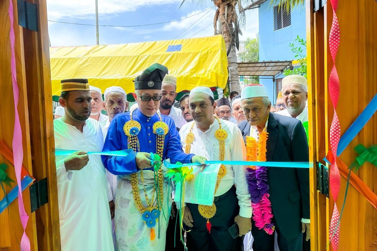 ywma-headed-by-fawaza-thaha-builds-a-mosque-in-kalmunai-colombo-times